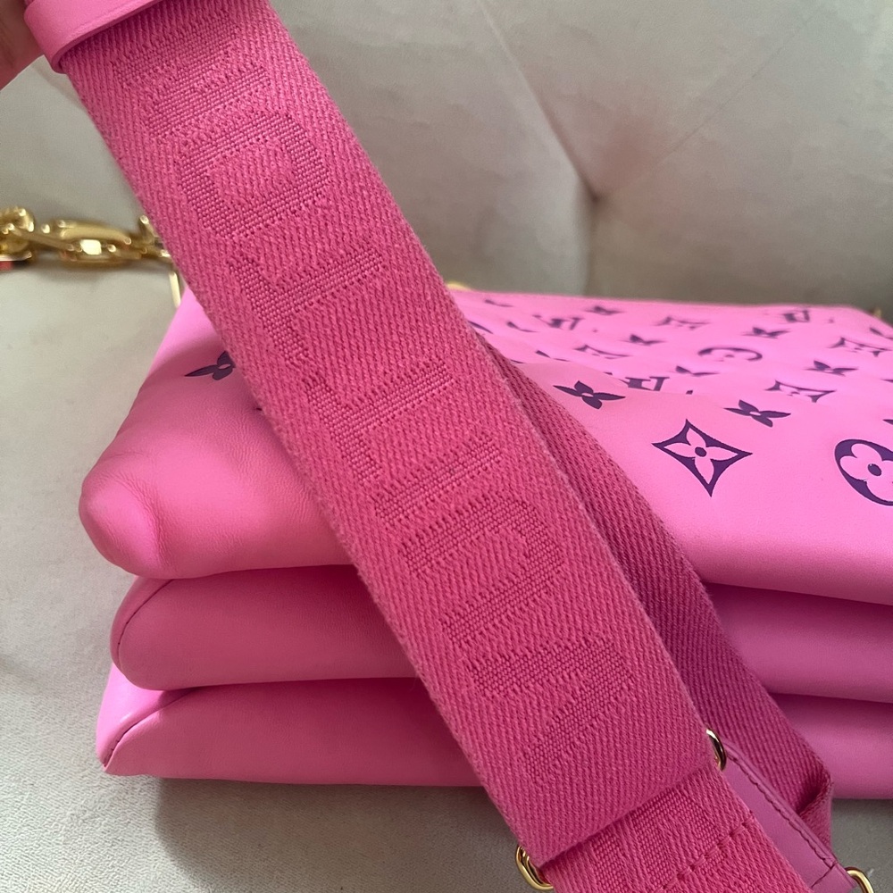 Louis Vuitton Coussin PM Pink limited edition crossbody Bag - Picture 9 of 10